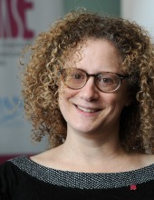 נעמי מנדל
